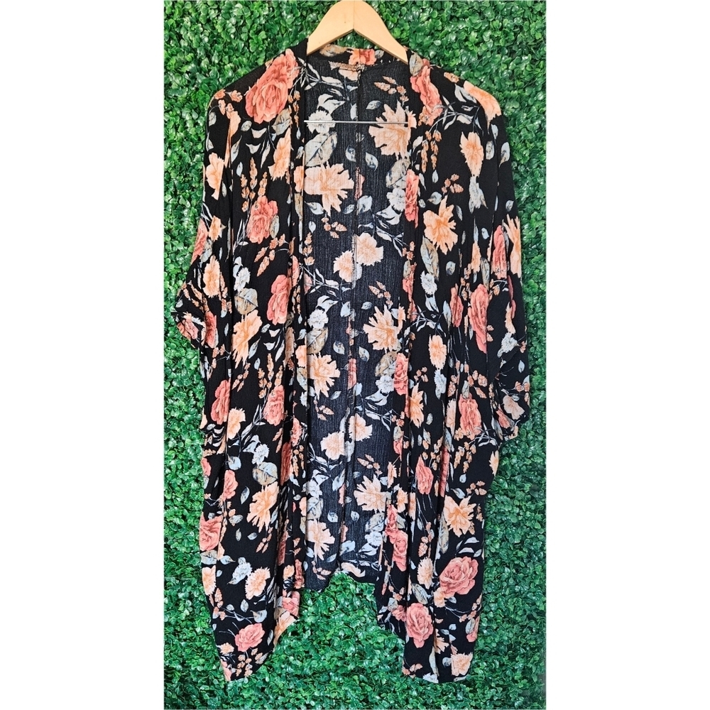 Kimono - Picture 2 of 3